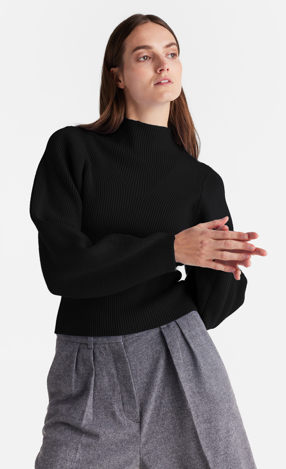 Karolie - Schmaler Pullover mit voluminösen Ärmeln