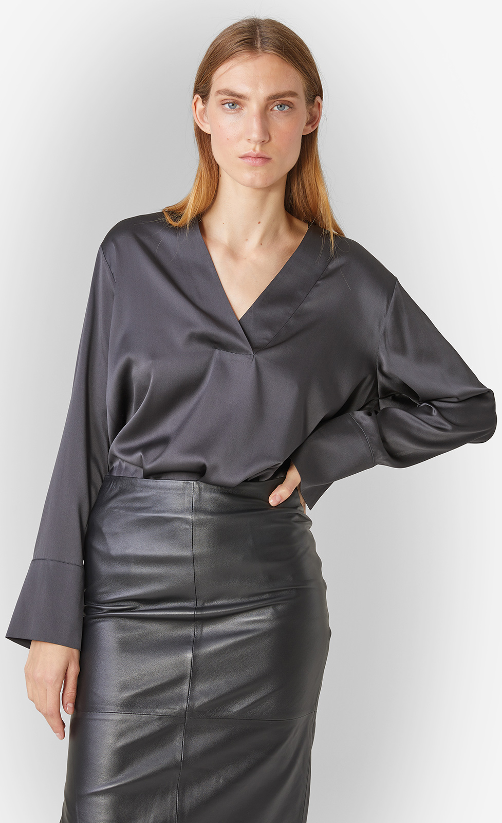 Thea - Seidensatin Bluse