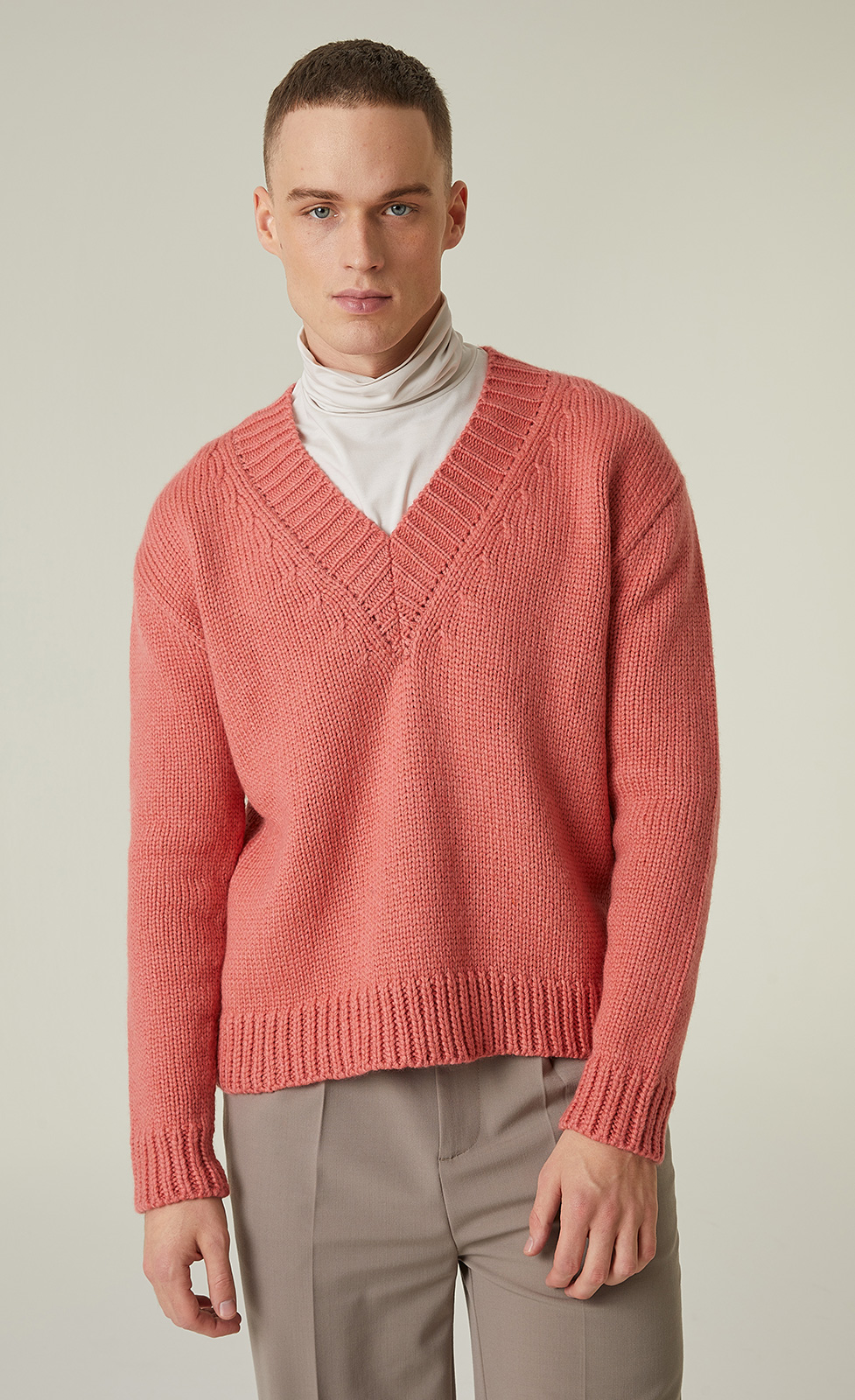 Ezra - Grobstrickpullover mit V-Ausschnitt