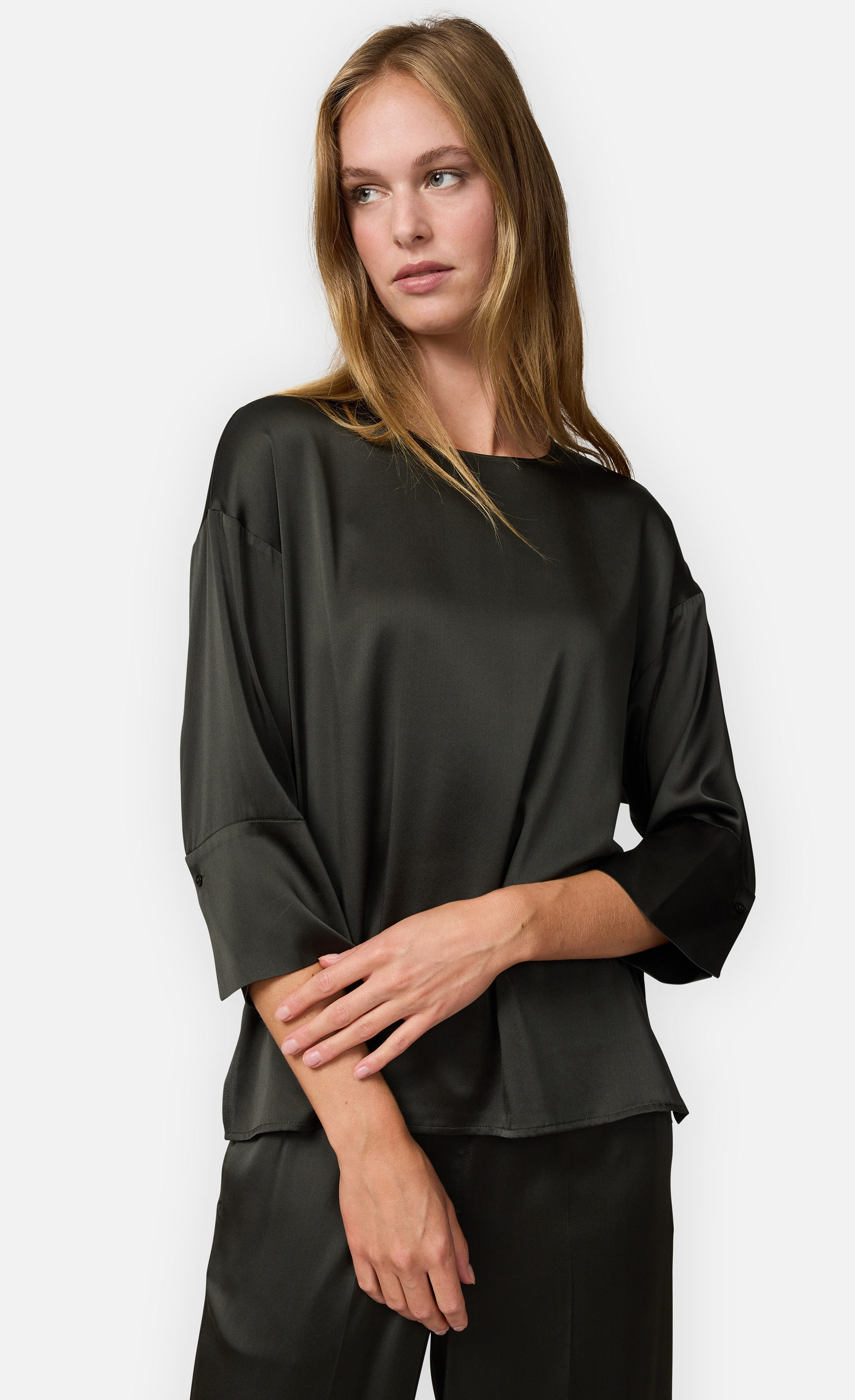 Leandera---Blusenshirt-aus-Seidensatin