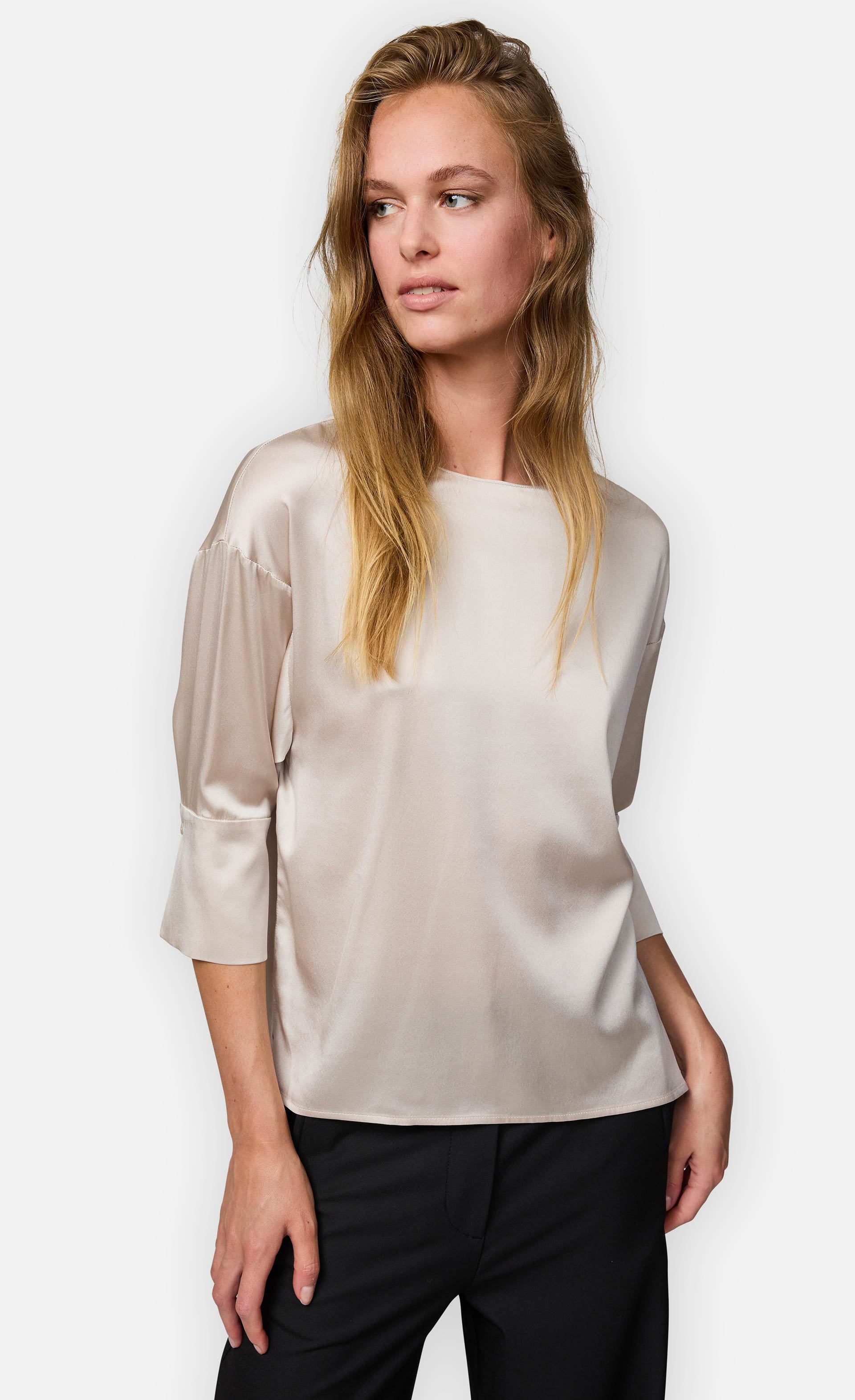 Leandera---Blusenshirt-aus-Seidensatin