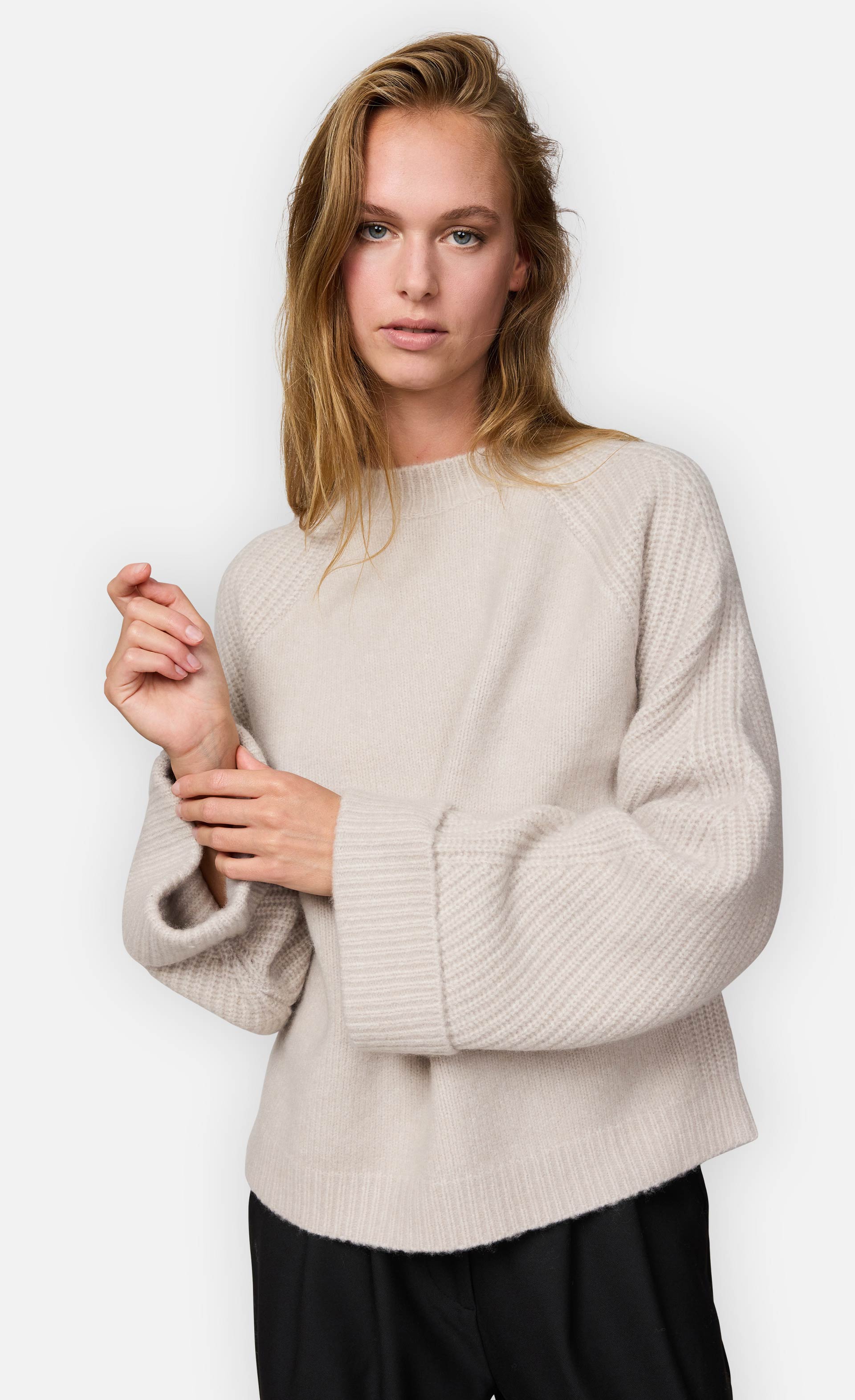 Kamilly---Pullover-aus-Wolle-mit-weiten-Aermeln