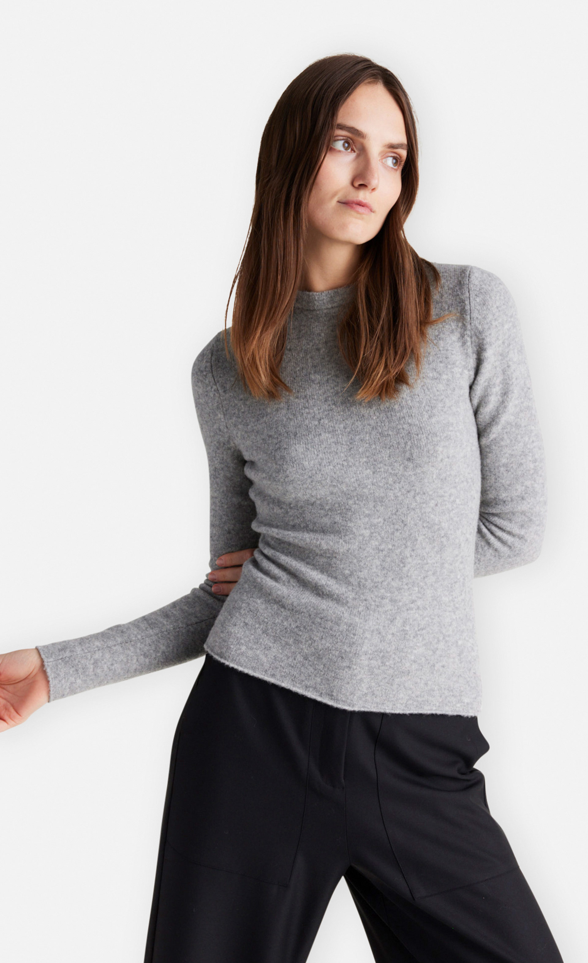 Holdine---Schmaler-Pullover-aus-Wollgarn